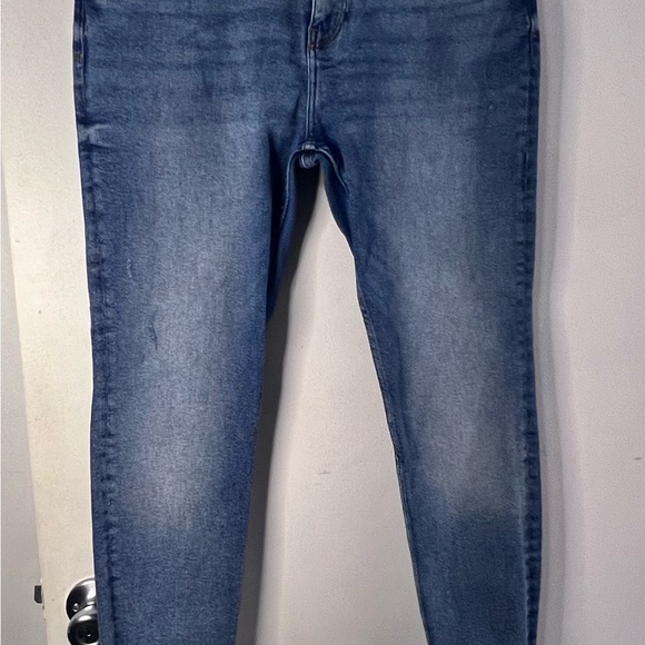 Zara Women's Denim Blue Skinny Jeans - Picture 7 of 10